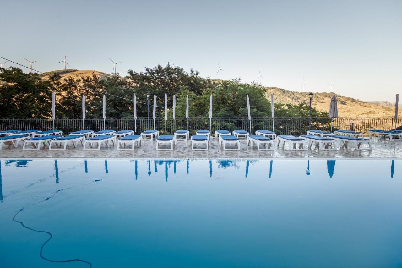 Agri-Hotel Da Marianna Resort & Spa Santa Domenica Vittoria Esterno foto