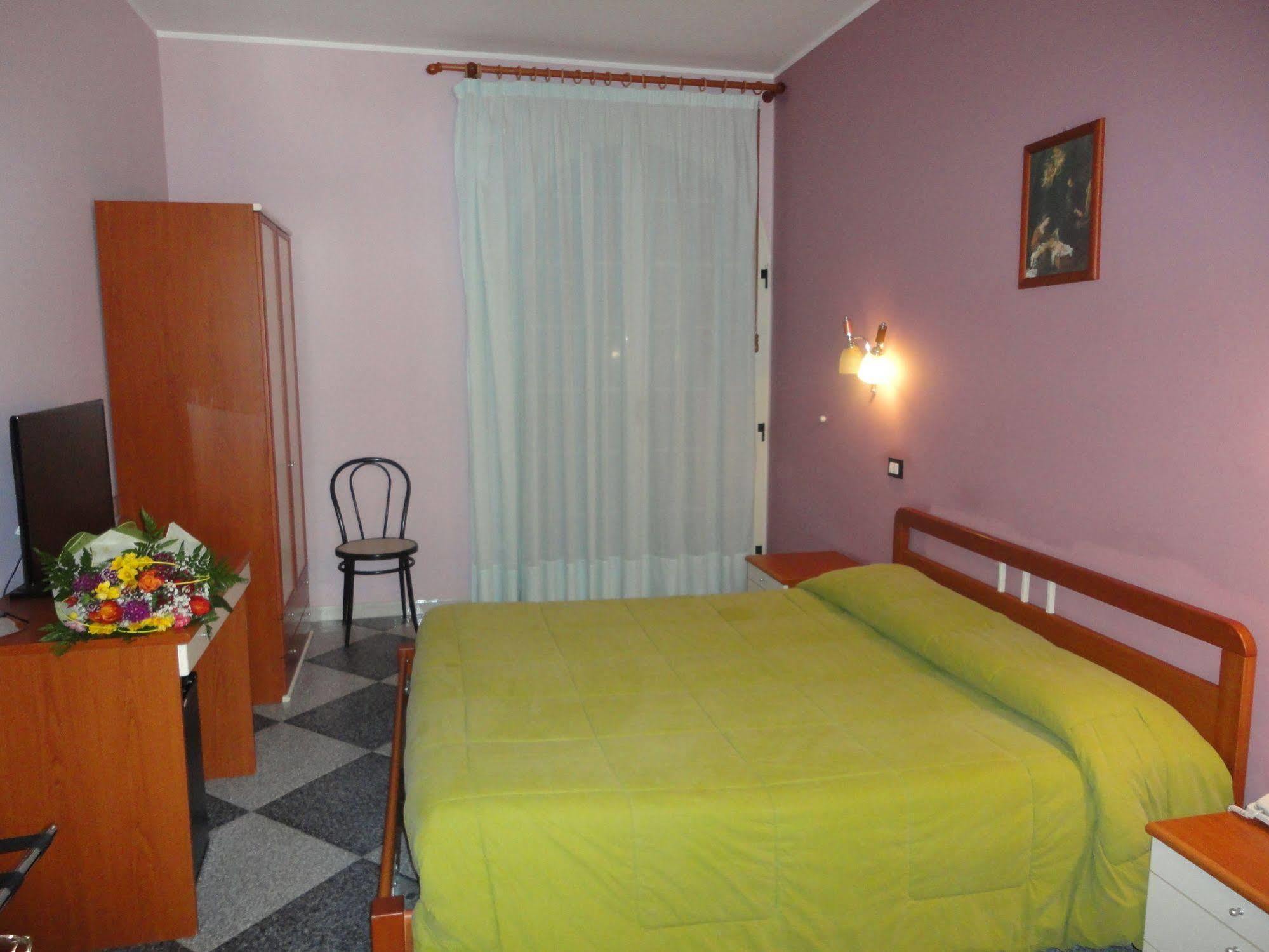 Agri-Hotel Da Marianna Resort & Spa Santa Domenica Vittoria Esterno foto