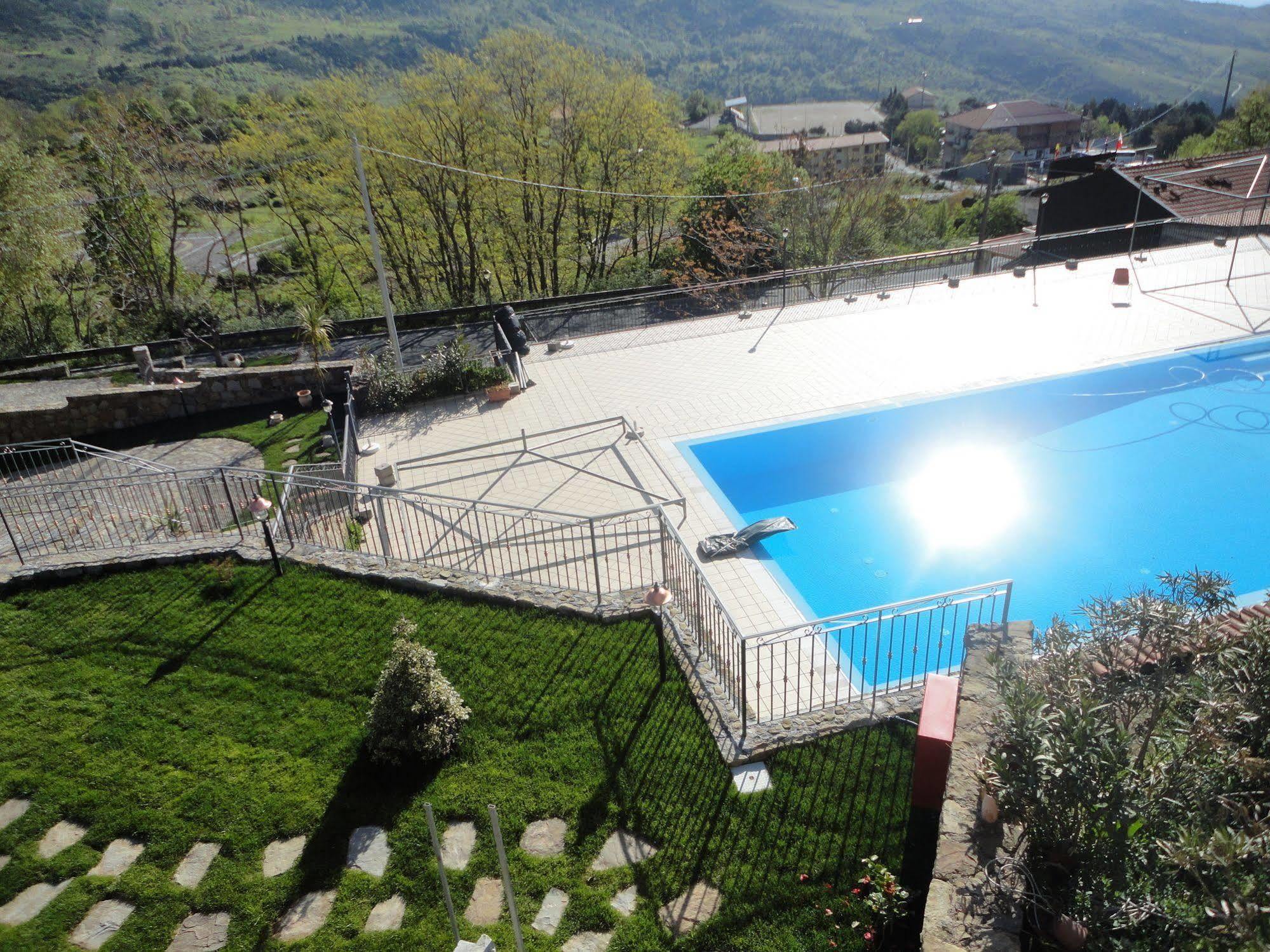 Agri-Hotel Da Marianna Resort & Spa Santa Domenica Vittoria Esterno foto